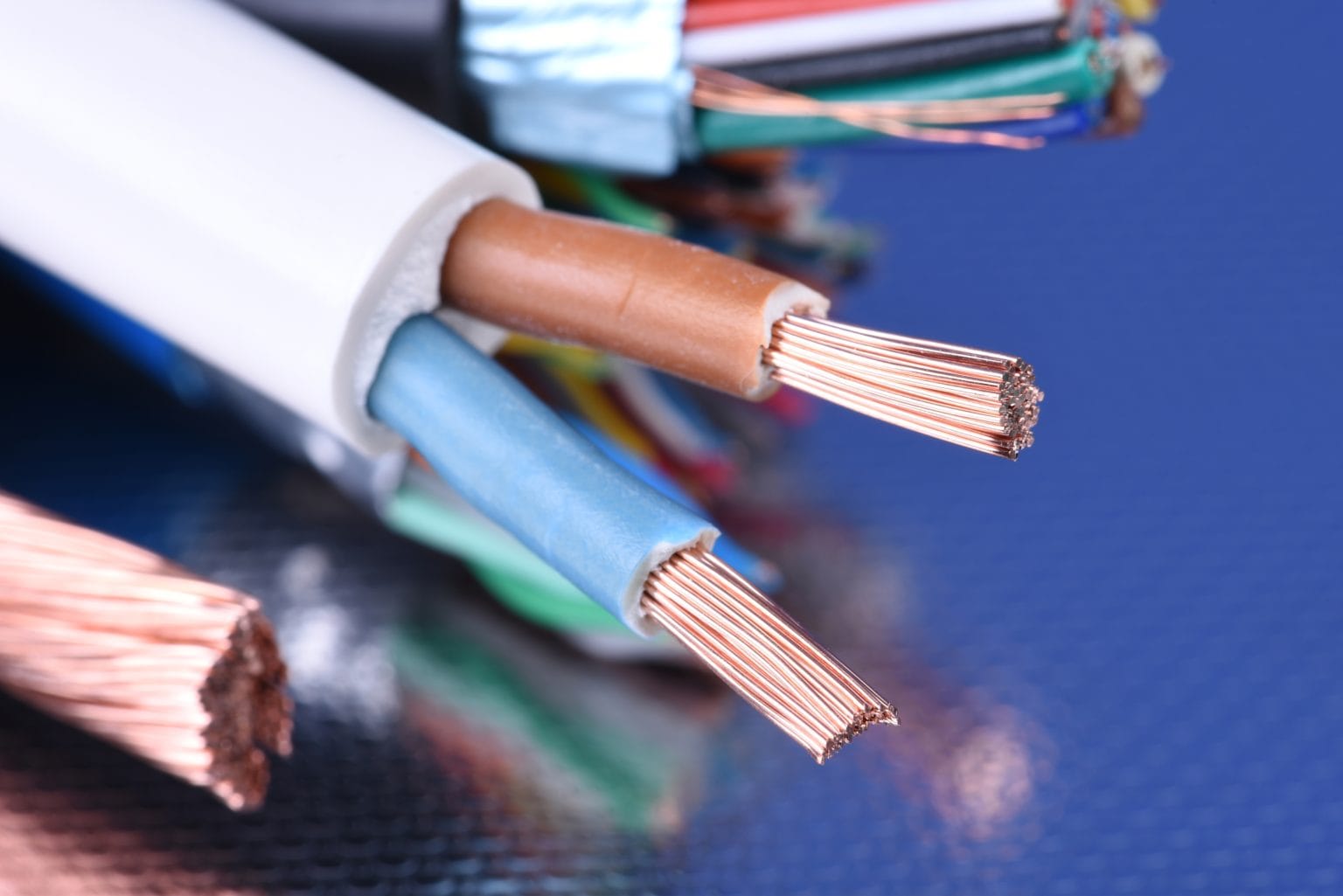 Fibre Optic vs Copper Cables Which Is Better? Altimex