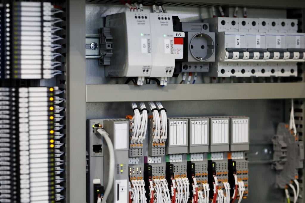 Programmable Logic Controller (PLC)