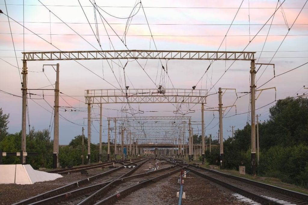 railway overhead cables