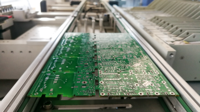 pcb assembly line